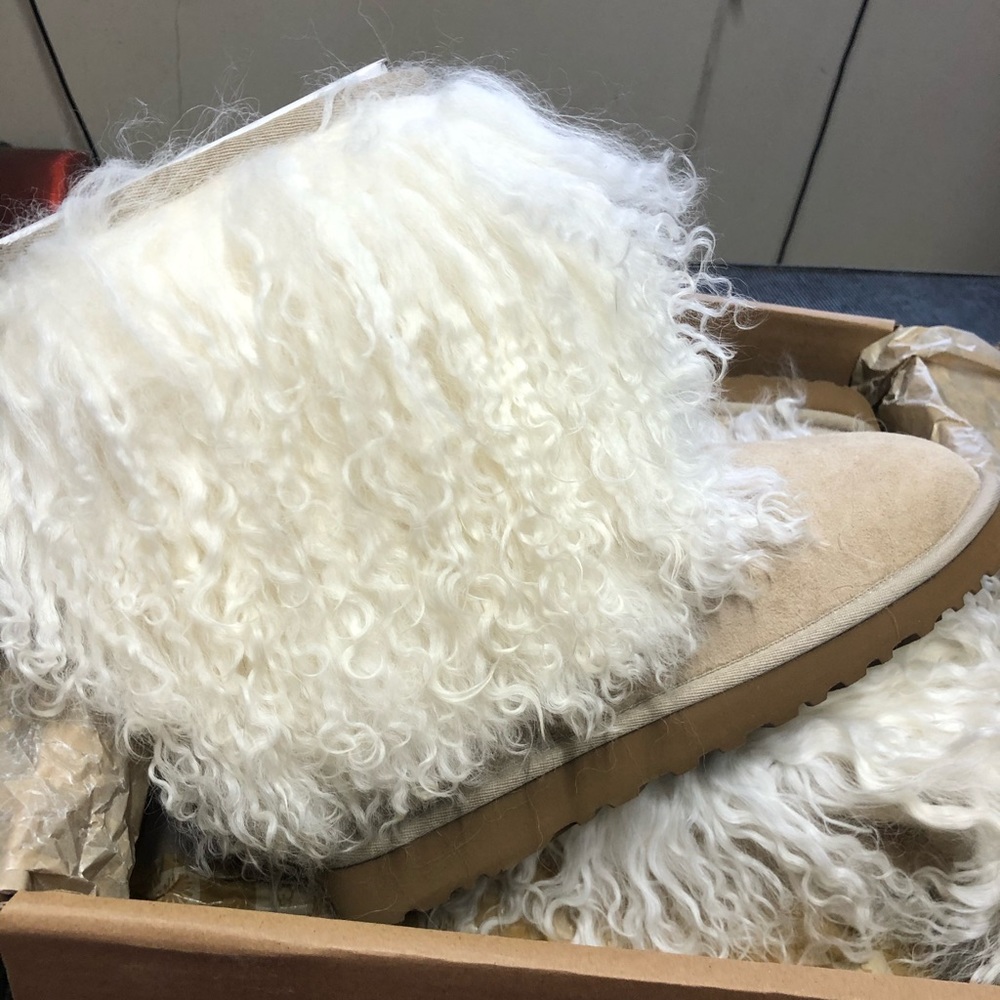 UGGs